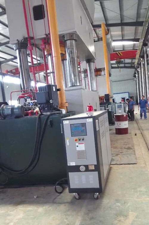熱壓機(jī)模具油加熱器,導(dǎo)熱油加熱器，模具溫度控制機(jī)